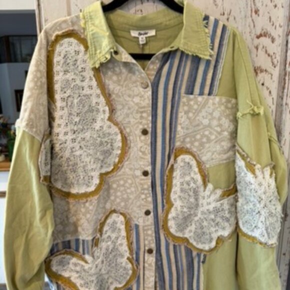 BLUE VELVET BUTTERLFY APPLIQUE SHACKET NWT - Picture 6 of 11